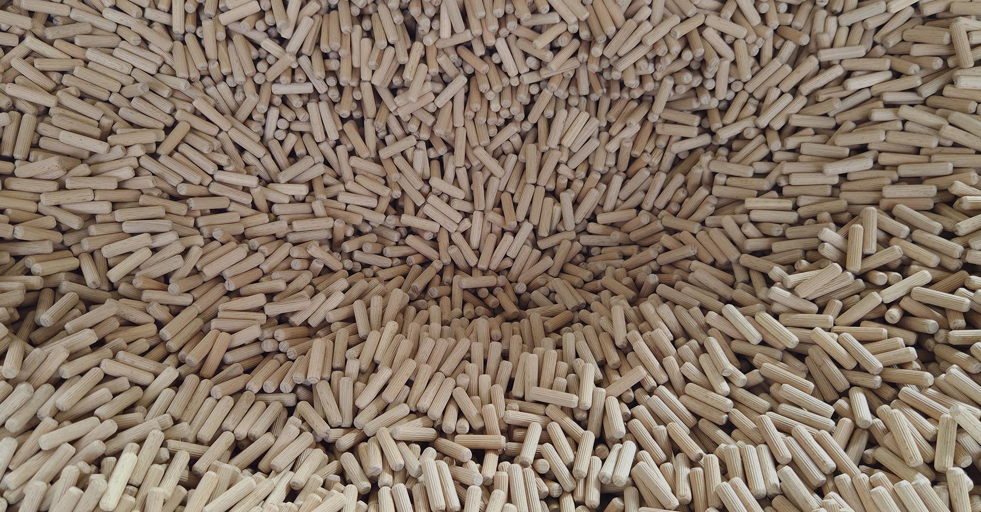 Hintergrund Wiedmann Holztechnik GmbH | Perfekte Verbindung für gute Möbel